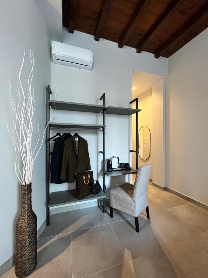 Soha Piazza Di Spagna Boutique โรม ภายนอก รูปภาพ