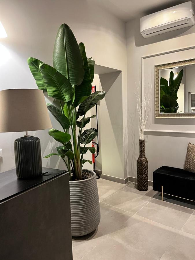 Soha Piazza Di Spagna Boutique โรม ภายนอก รูปภาพ