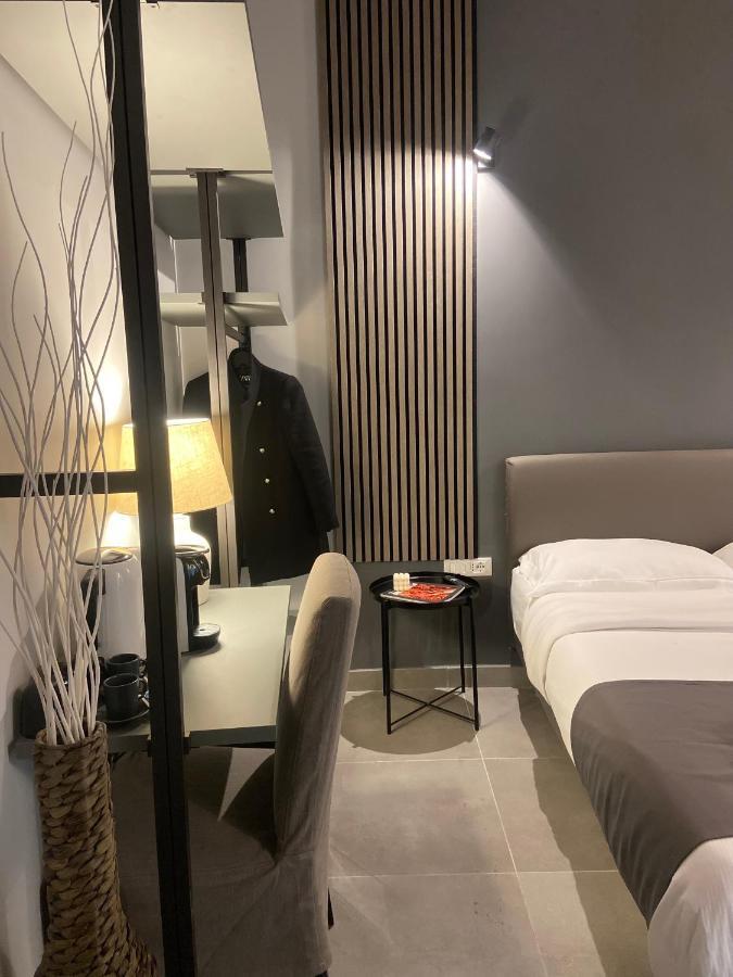 Soha Piazza Di Spagna Boutique โรม ภายนอก รูปภาพ